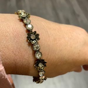 Beautiful sparkle on this bracelet
